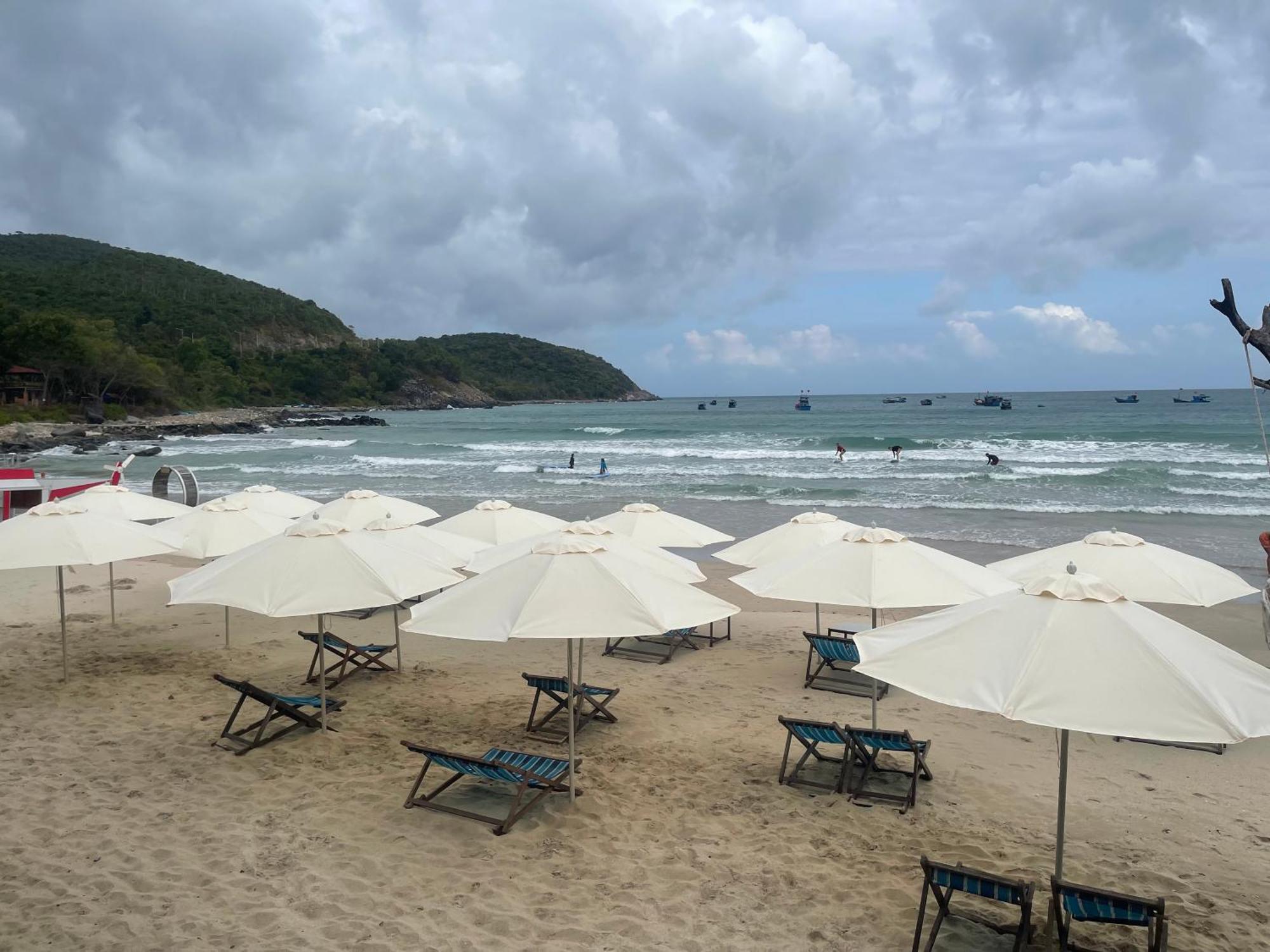 Moc Homestay- Near Bai Dai Beach Cam Lam Exteriör bild