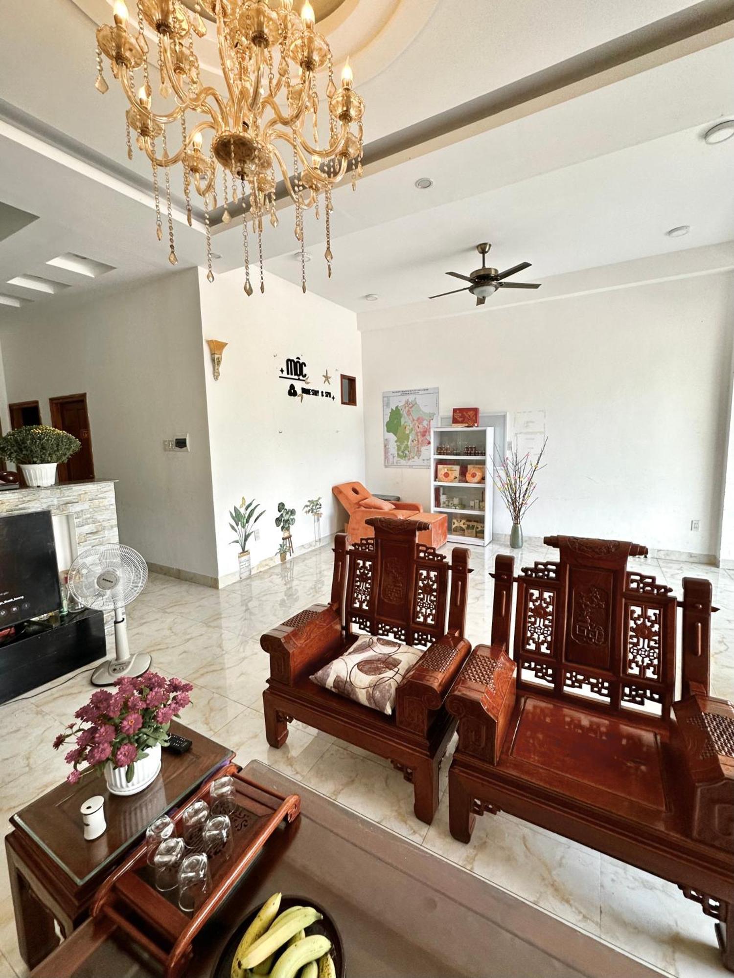 Moc Homestay- Near Bai Dai Beach Cam Lam Exteriör bild