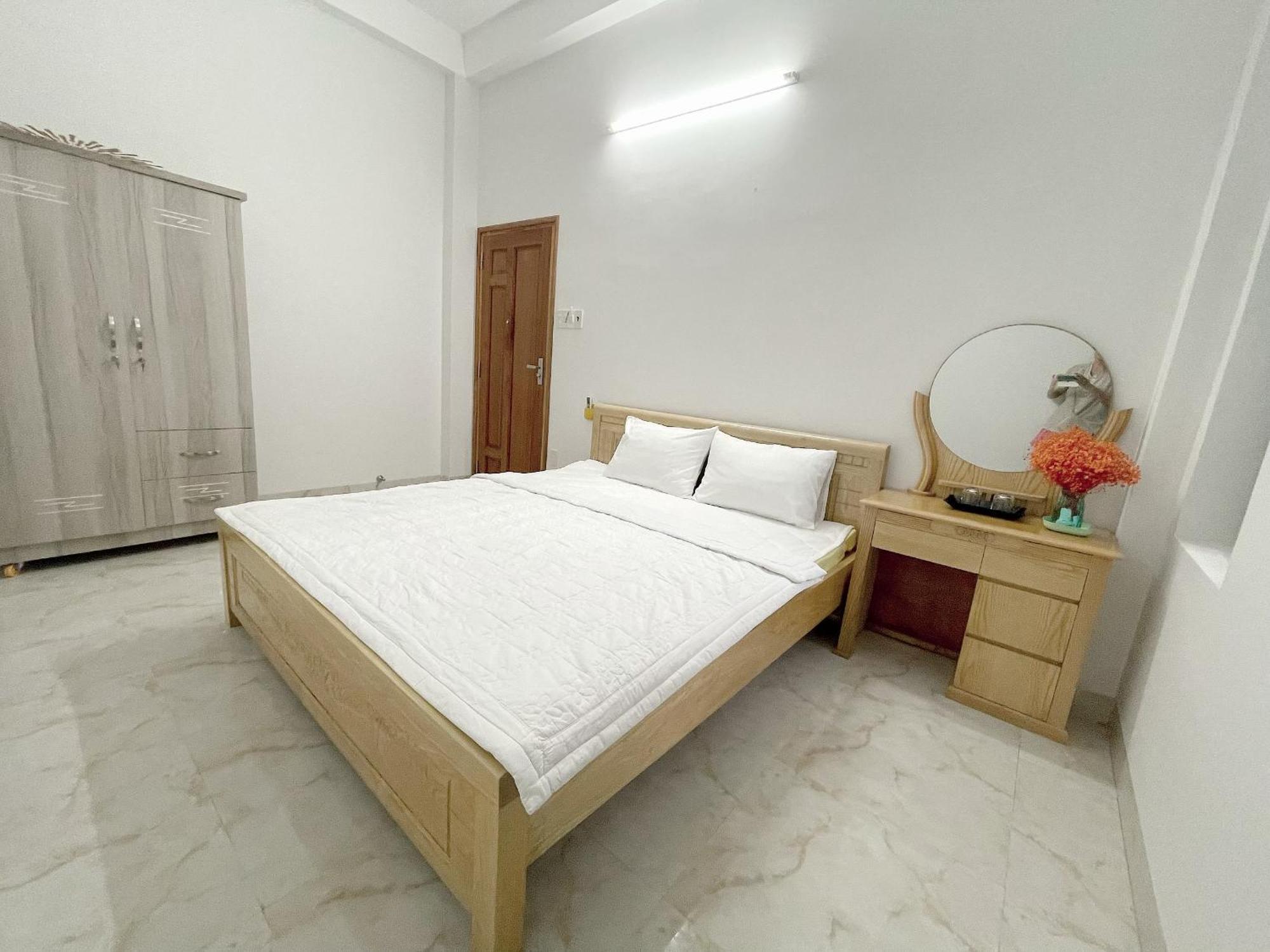 Moc Homestay- Near Bai Dai Beach Cam Lam Exteriör bild