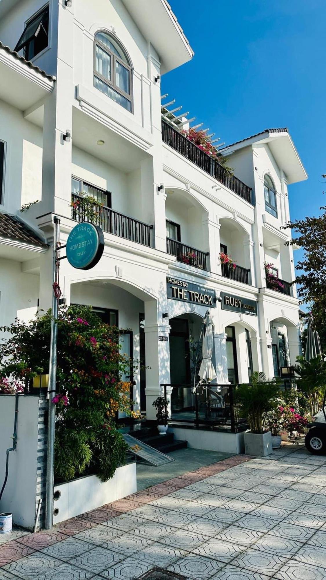 Moc Homestay- Near Bai Dai Beach Cam Lam Exteriör bild