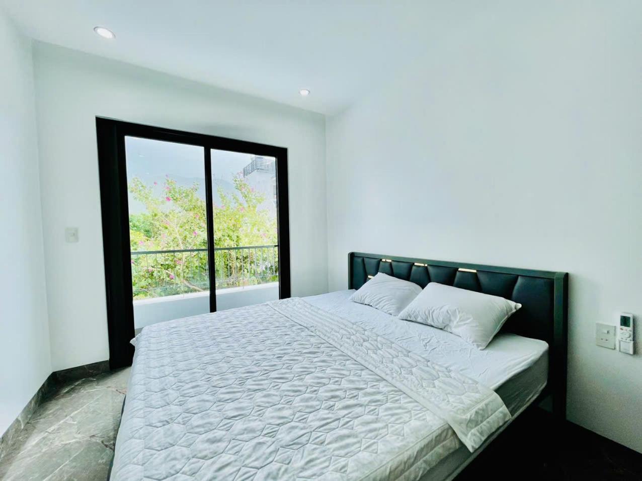 Moc Homestay- Near Bai Dai Beach Cam Lam Exteriör bild